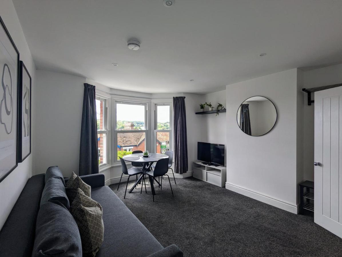 Conegra Road By Wycombe Apartments هاي ويكومبْ المظهر الخارجي الصورة